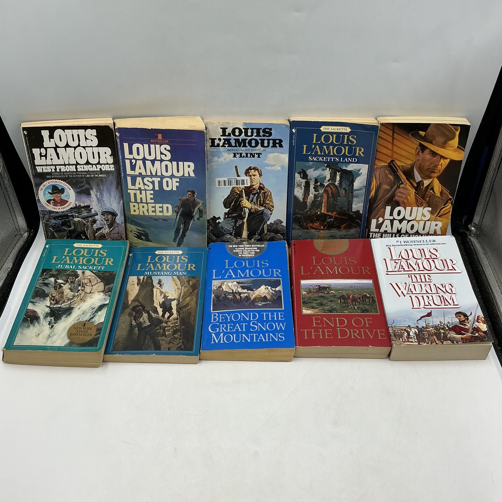 Vintage Louis L&rsquo;Amour Lot Of 10 Paperback Books Bantam Assorted Western USA