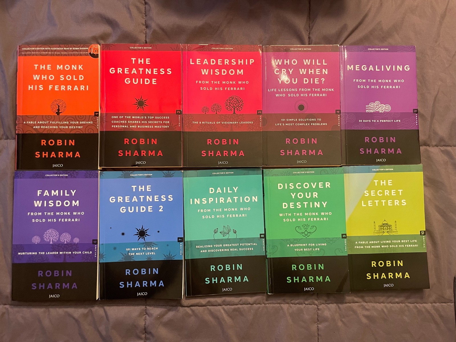 Robin Sharma Collector&rsquo;s Edition 10 Volume Pack The Monk Who Sold His Ferrari