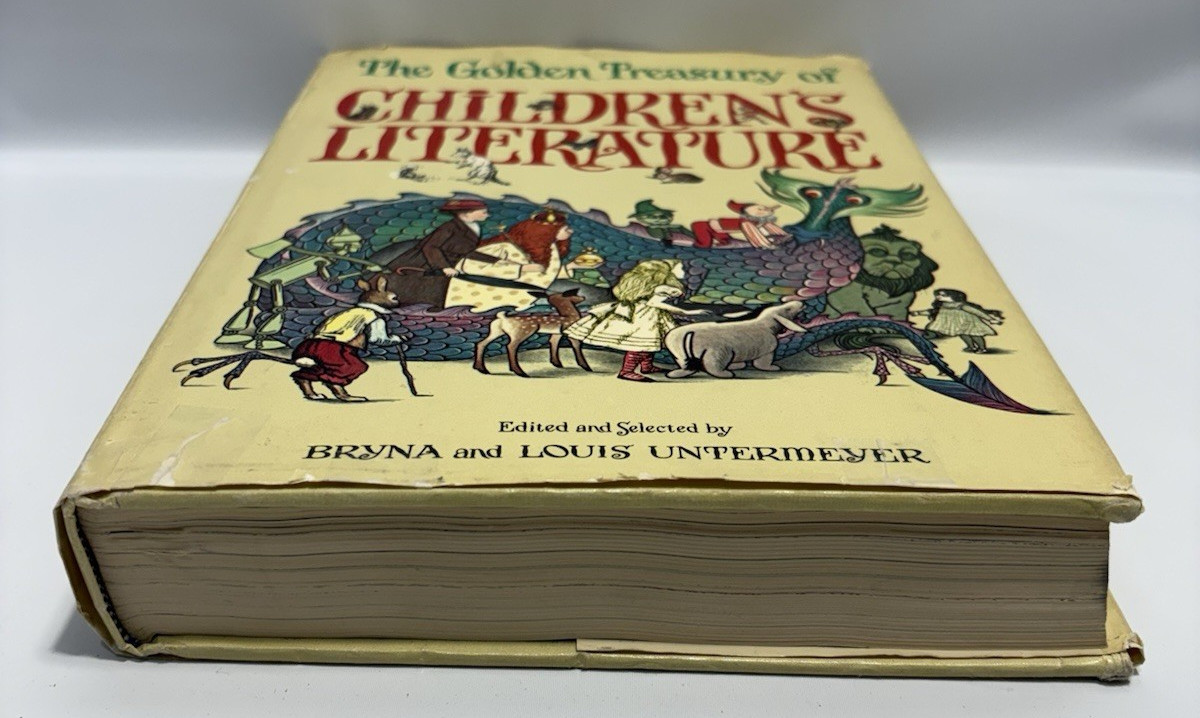 The Golden Treasury of Children&rsquo;s Literature by Bryna & Louis Untermeyer, 1966