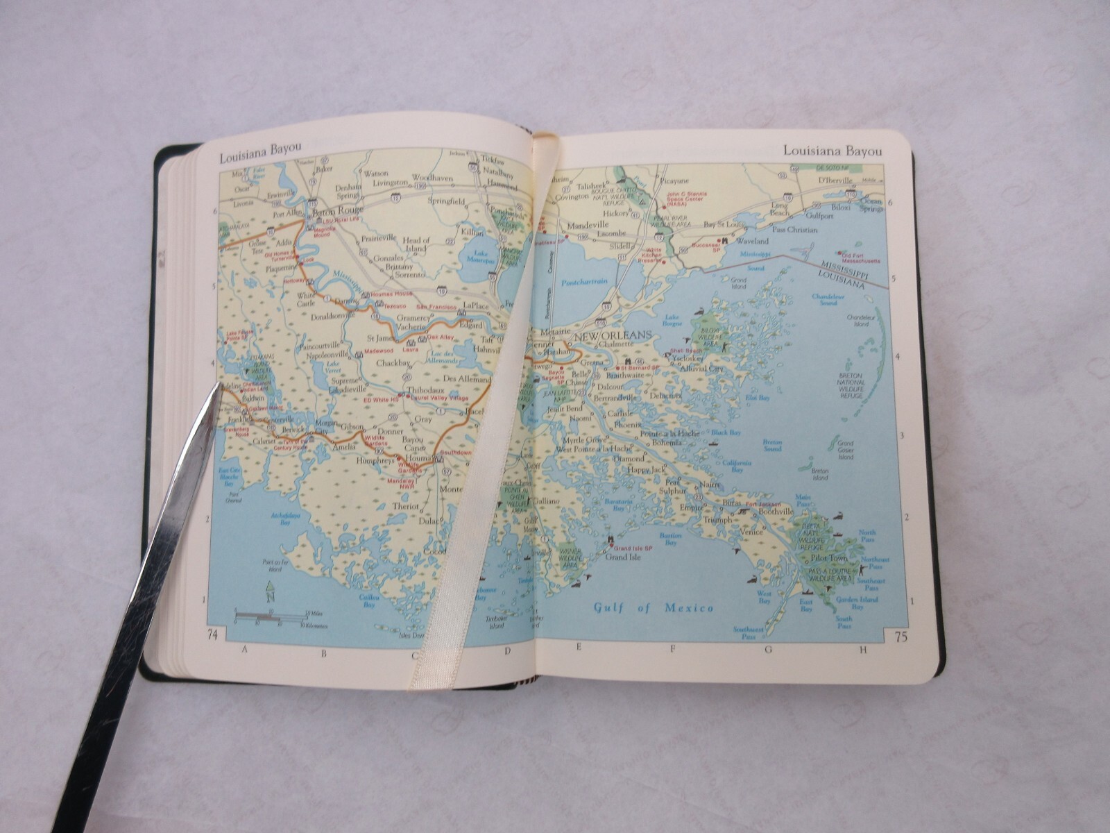 America National Parks and Destinations Guide 6&Prime; Leather Softcover BLACK