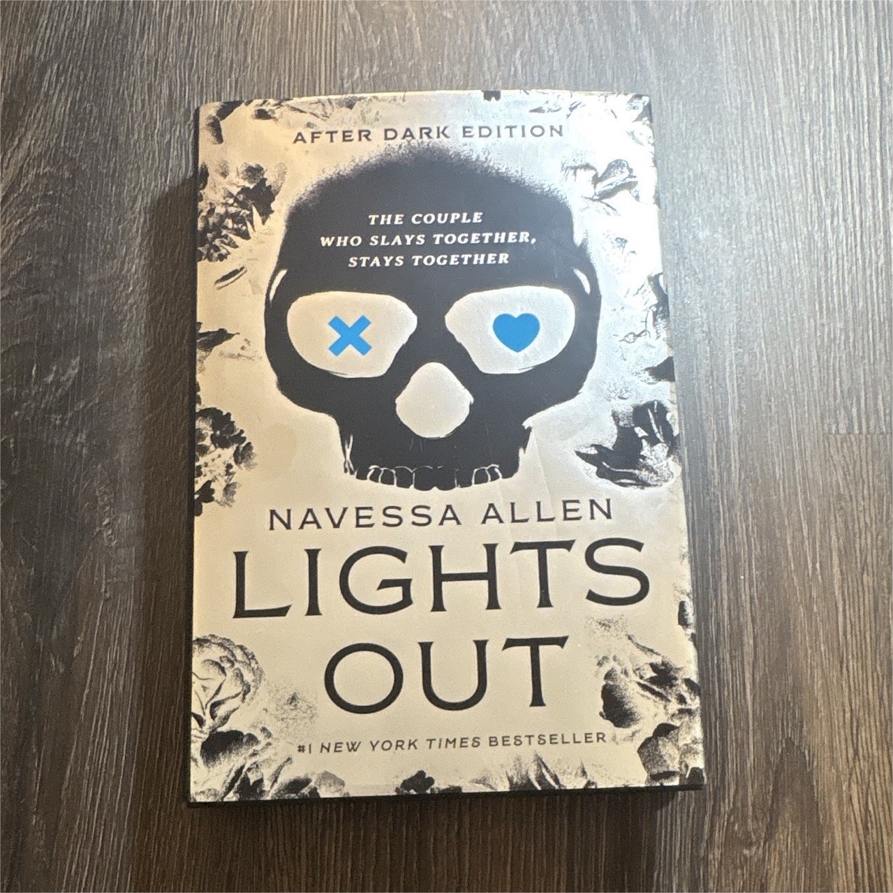 Navessa Allen Lights Out Collector&rsquo;s Edition 2025 Hardcover Zando After Dark