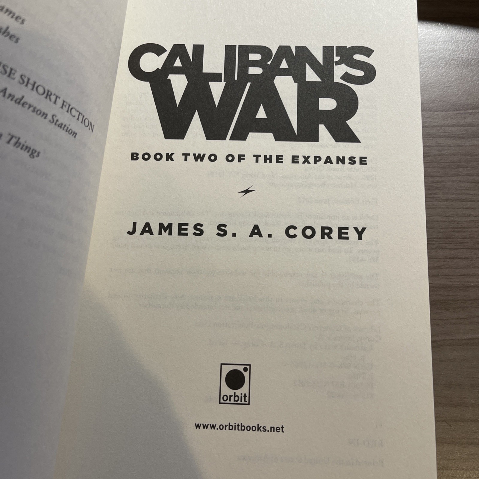 The Expanse Boxed Set: Leviathan Wakes, Caliban&rsquo;s War and Abaddon&rsquo;s Gate