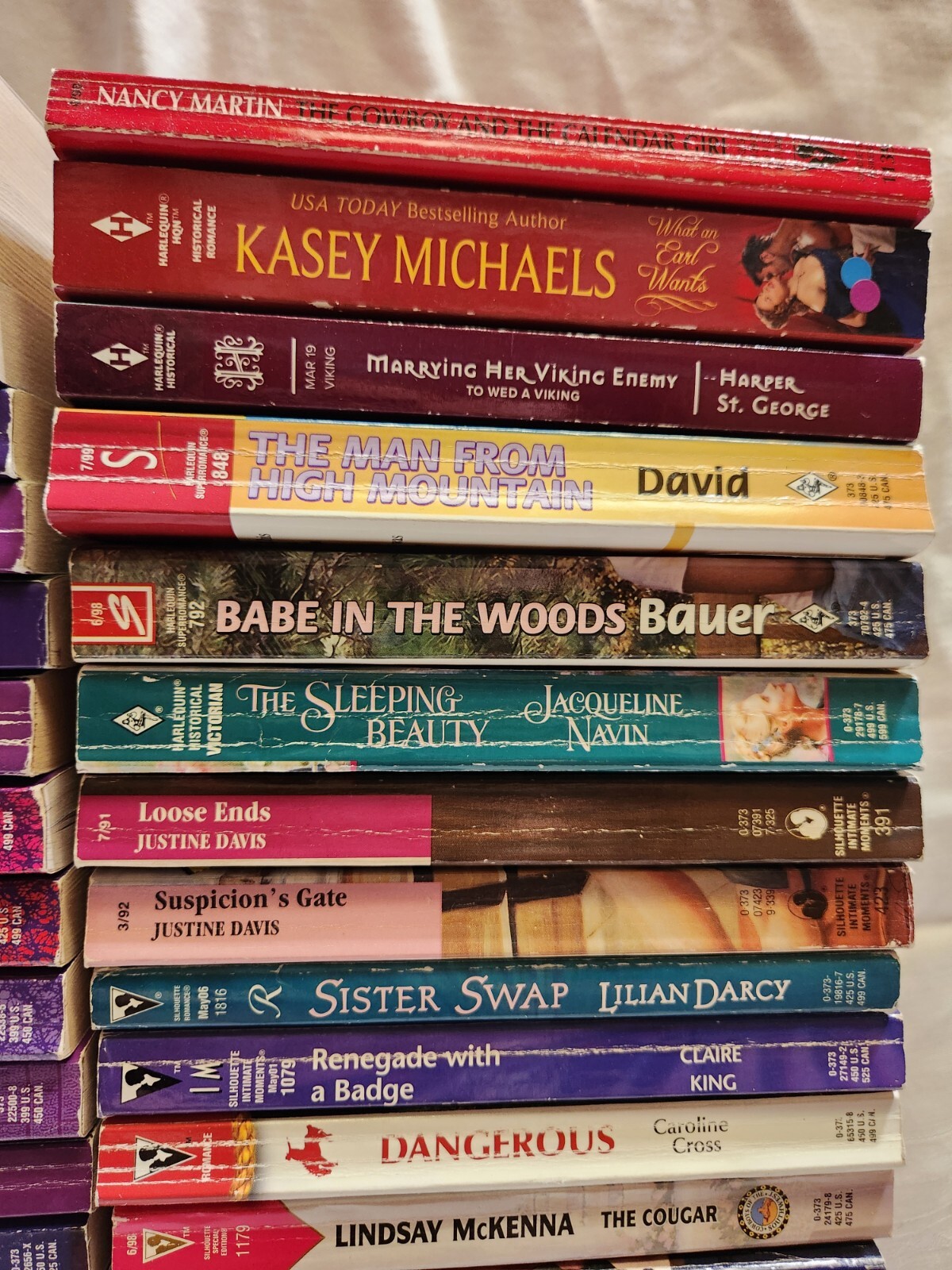 HUGE LOT OF 85 Random Harlequin Paperback Romance Novel&rsquo;s Vintage 80s 90s 2010s