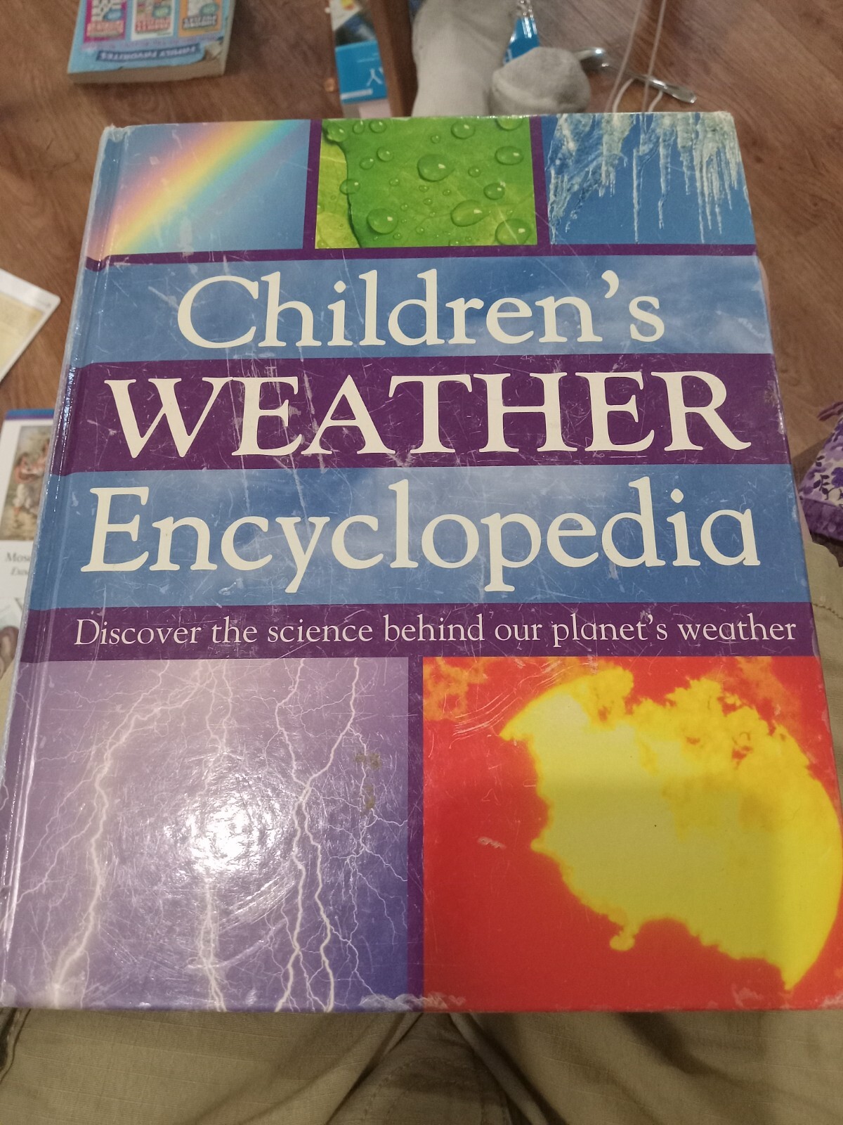 Mini Children&rsquo;s Reference Ser.: Children&rsquo;s Weather Encyclopedia (2008,…