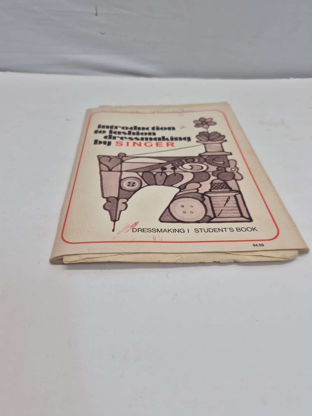 Introduction to Fashion Dressmaking by Singer Student&rsquo;s Book I (1971) 80 Pages