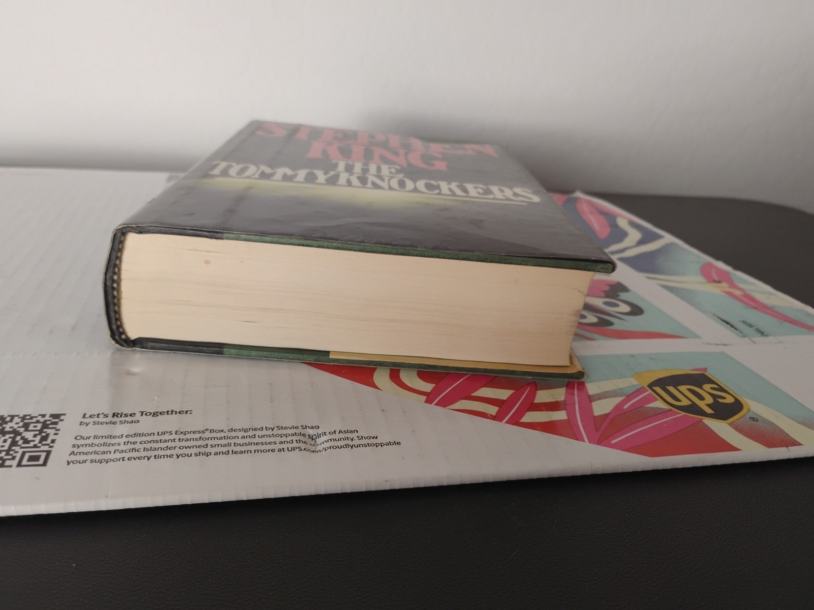 Stephen King The Tommyknockers 1987 Hard Cover Dust Jacket Damage