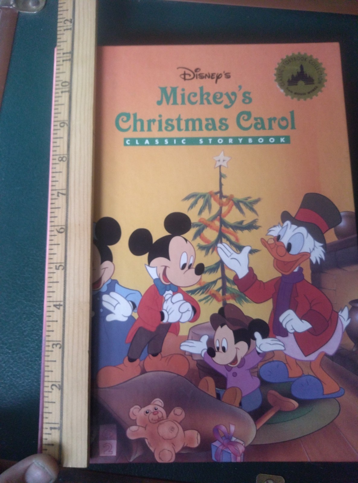 Lot of 25+ Children’s Movie Books: Disney, Pixar, Dreamworks – Essential Guides