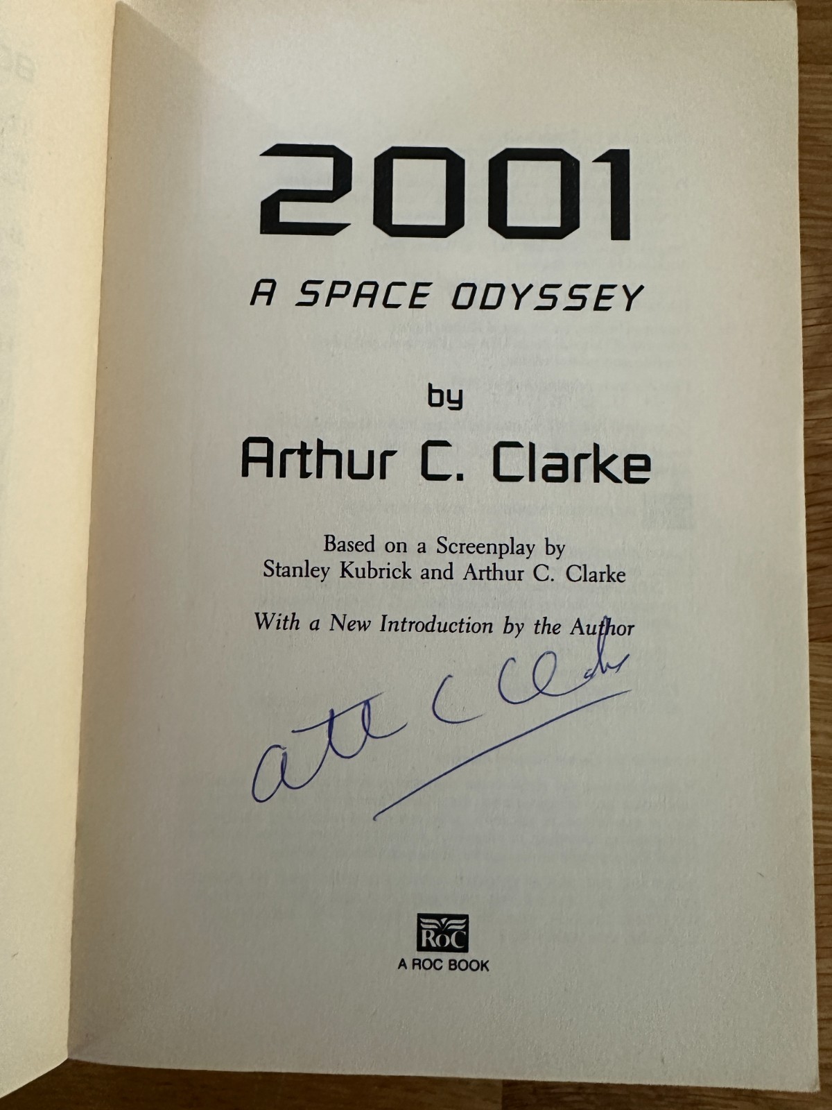 2001 – A Space Odyssey by Arthur C. Clarke 1993 Paperback Signed