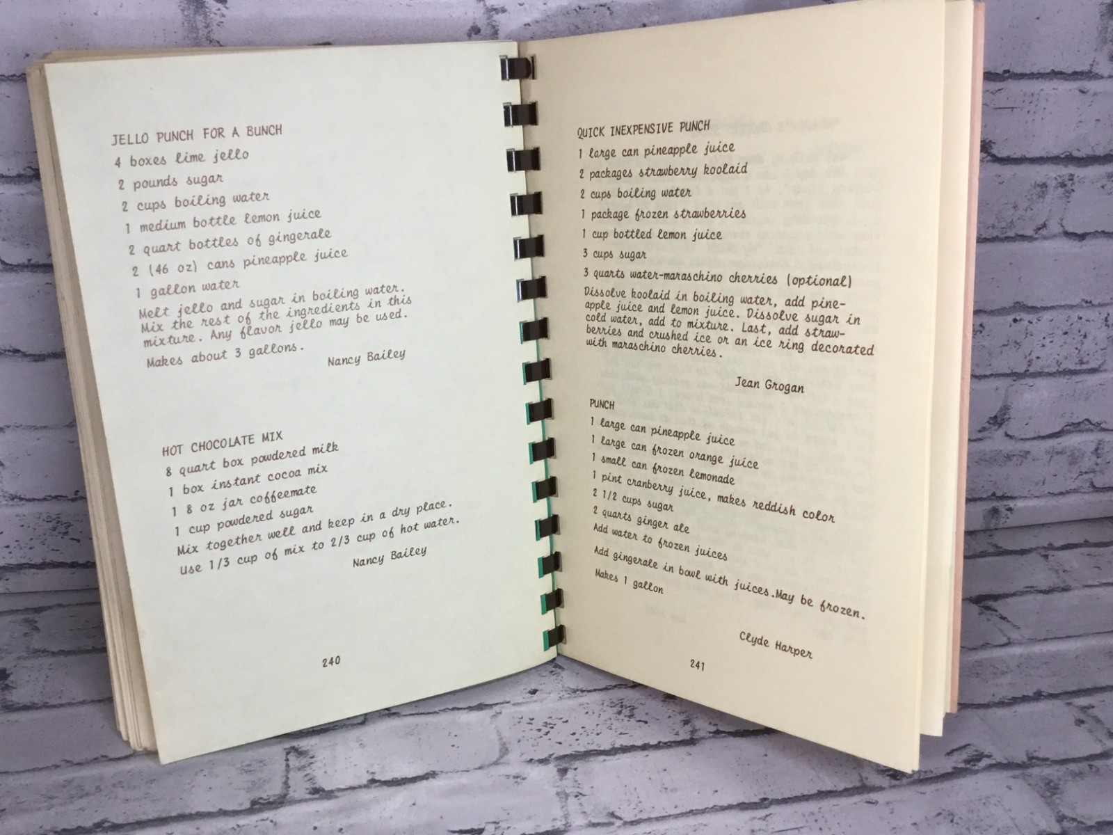 VTG 1984 Trinity&rsquo;s Country Cooking Talladega AL. used 241 pages