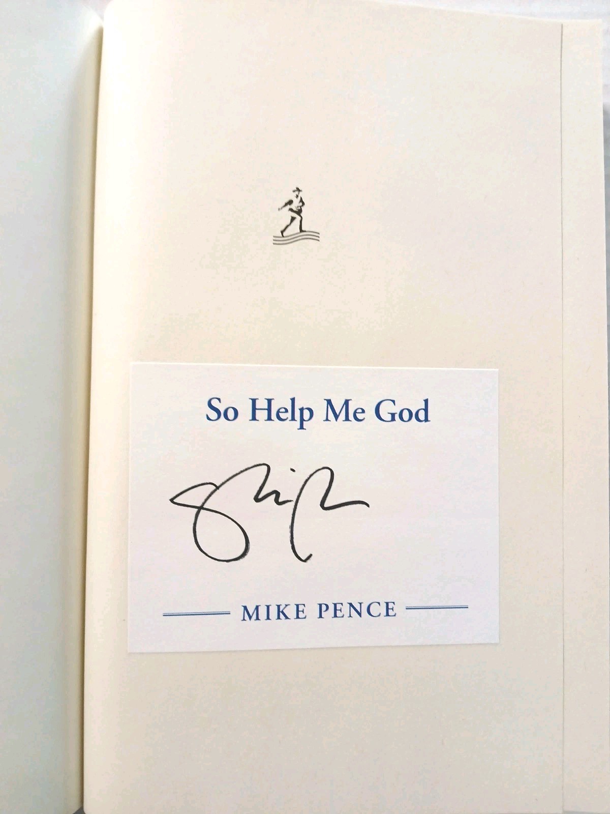 MIKE PENCE AUTOGRAPHED « SO HELP ME GOD » 2022 SIGNED EDITION TRUMP JANUARY 6TH