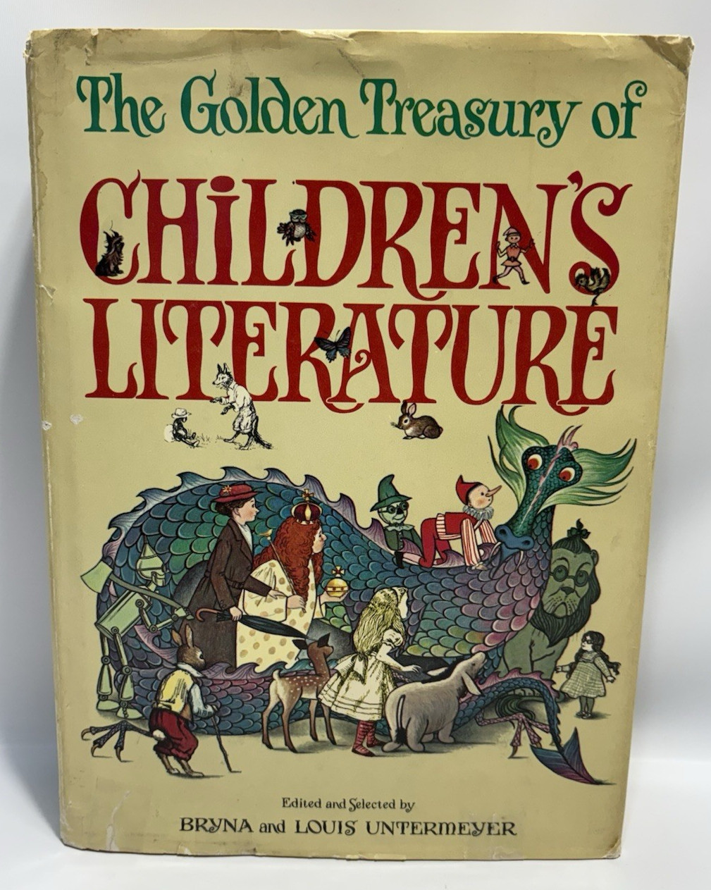 The Golden Treasury of Children&rsquo;s Literature by Bryna & Louis Untermeyer, 1966