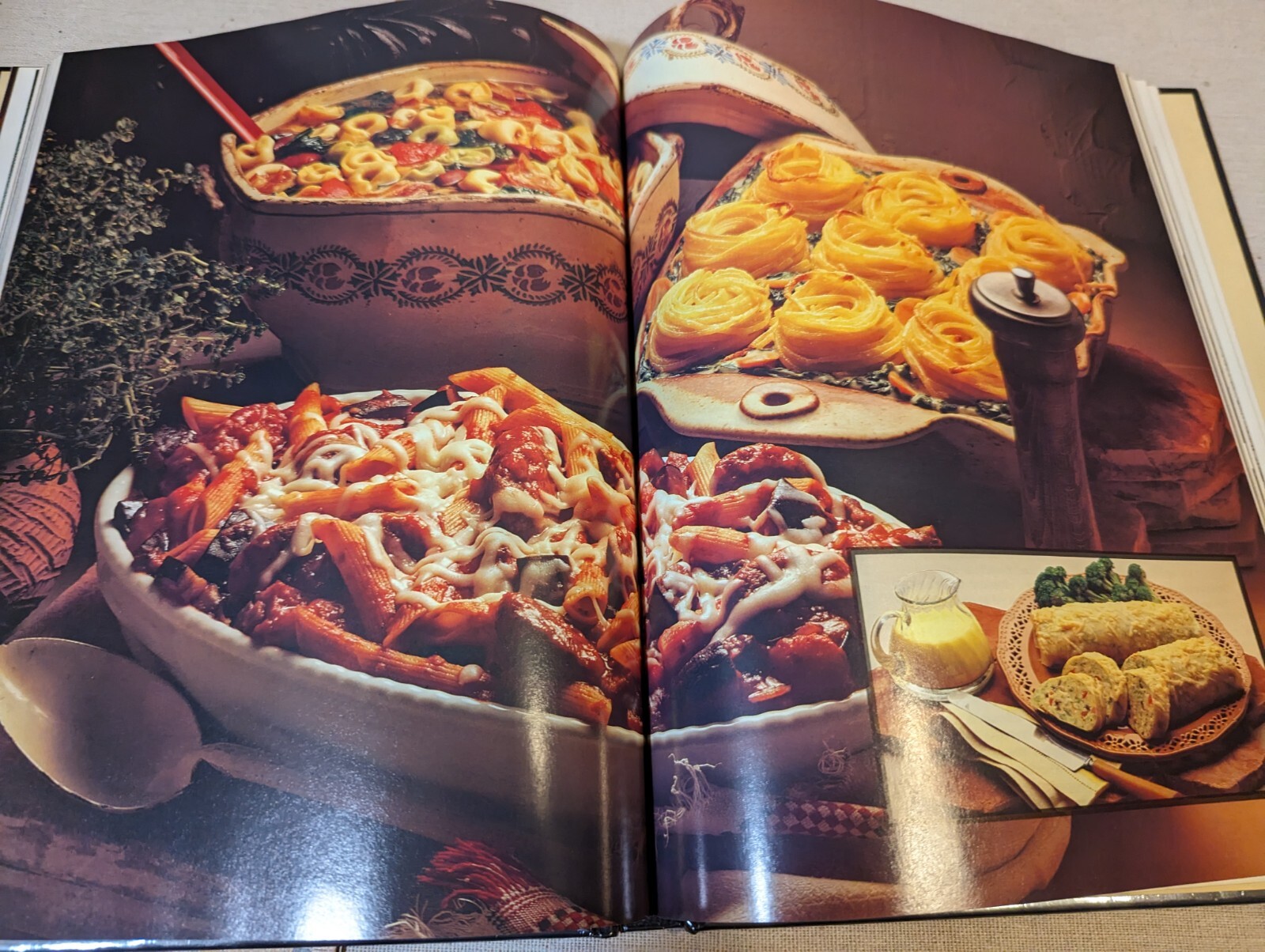 Vintage McCall&rsquo;s Best Recipes Cook Book HC 1989 272 Pages