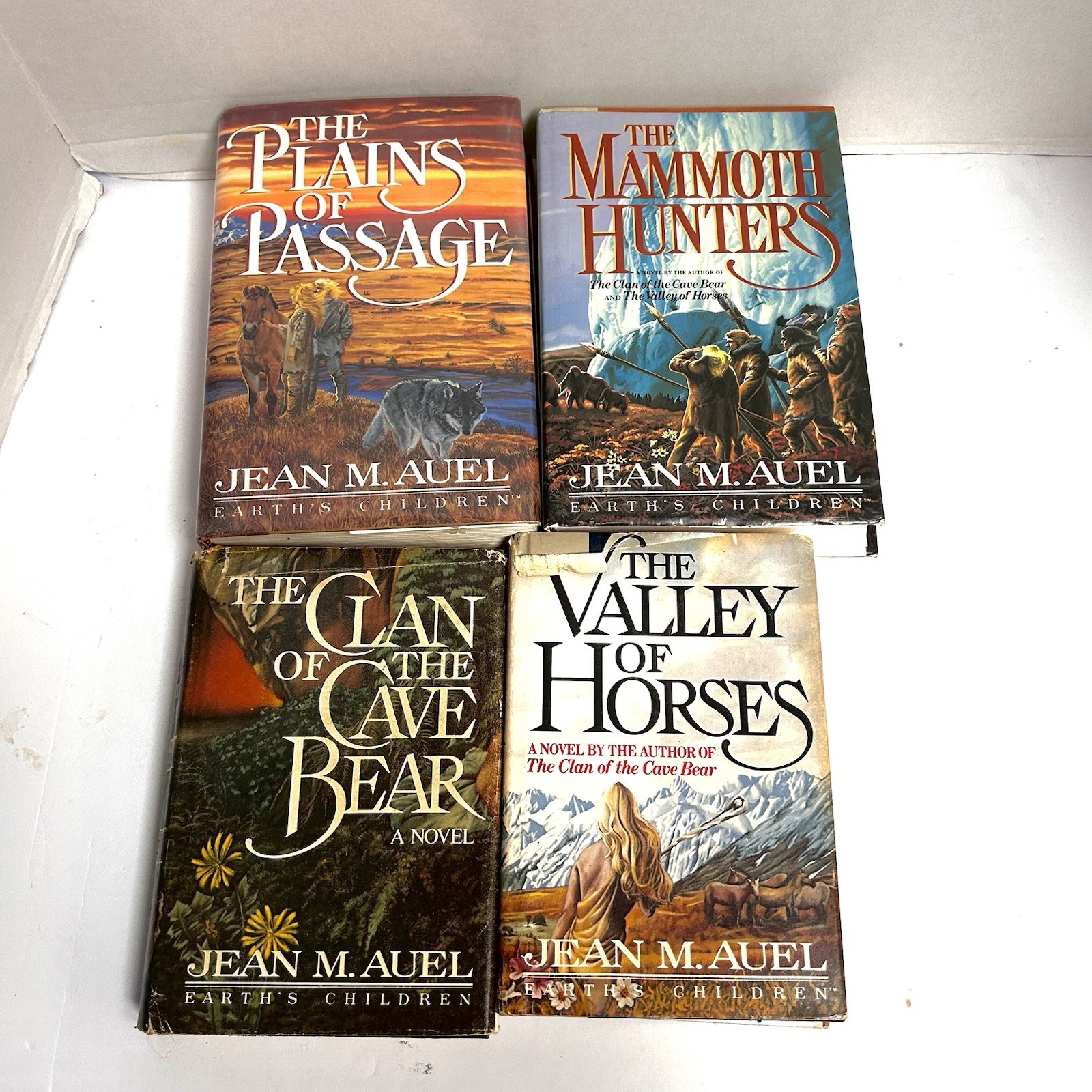 Earth&rsquo;s Children by Jean M. Auel Books 1 2 3 4 Vintage Hardcovers (T) 1st ED