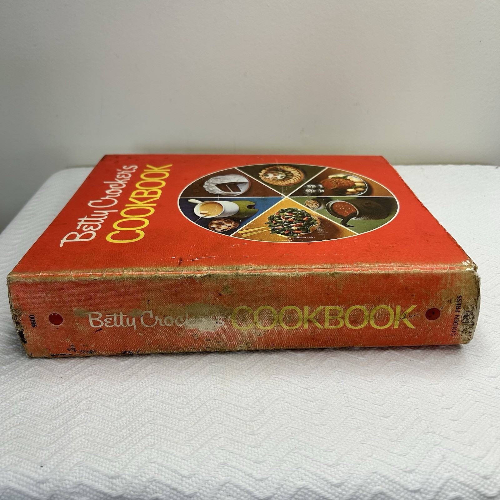 Betty Crocker&rsquo;s Cookbook 1974 Vintage 23rd Printing with 5 Ring Binder