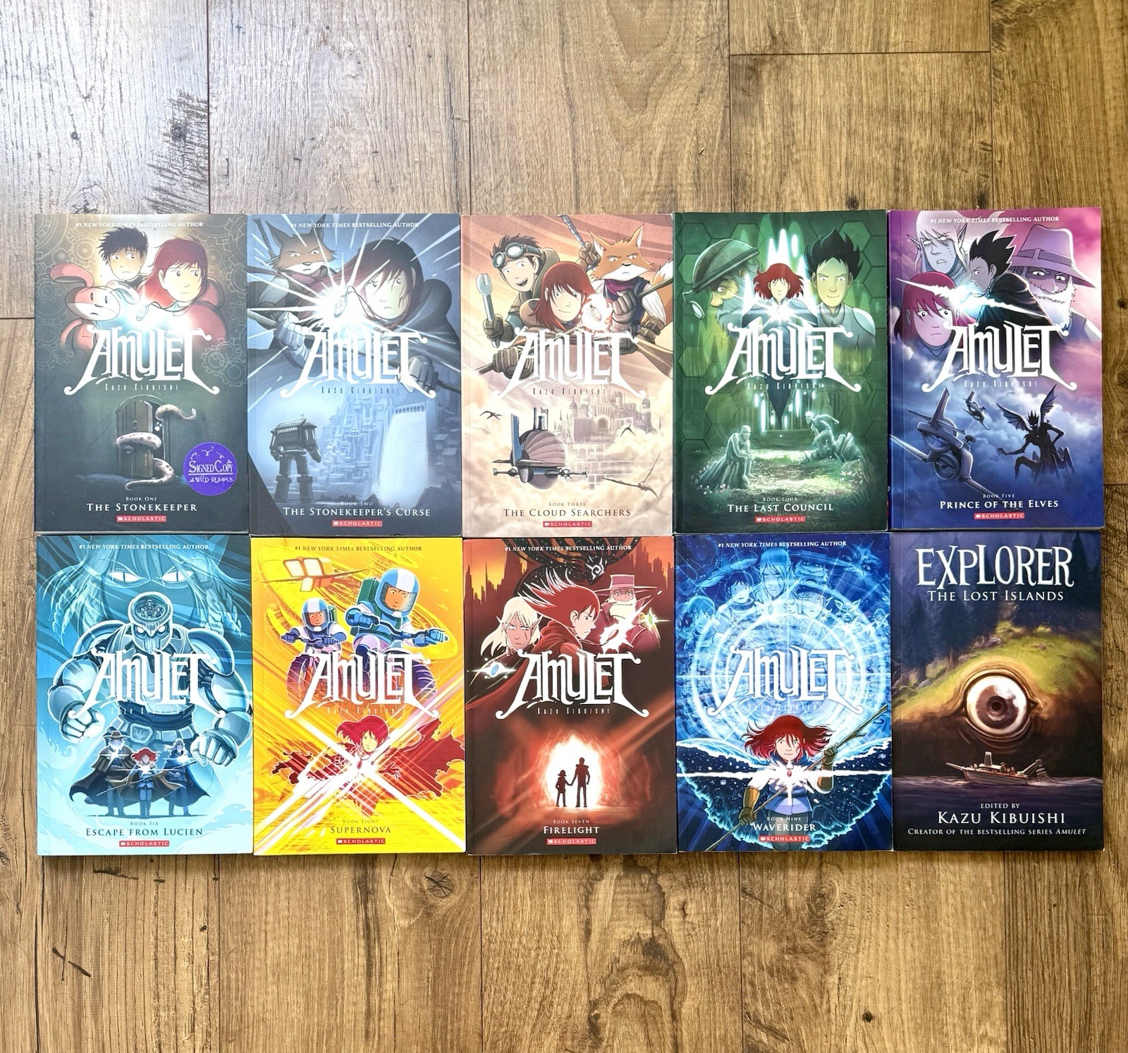 Complete Set 1-9 AMULET + 1 Graphic Novels SIGNED Kazu Kibuishi UNREAD Book lot