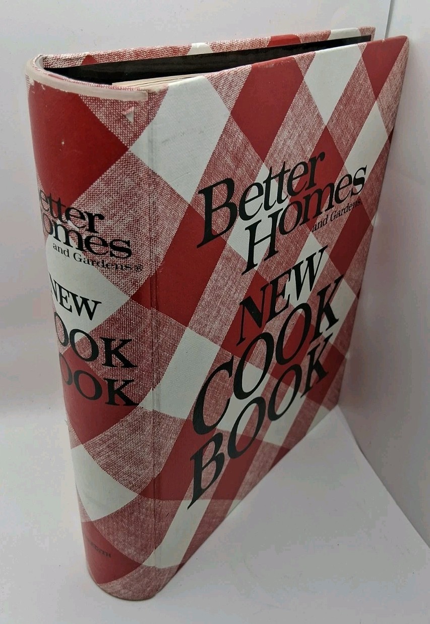 Vintage 1979 Better Homes and Gardens New Cookbook (6th printing) FINE