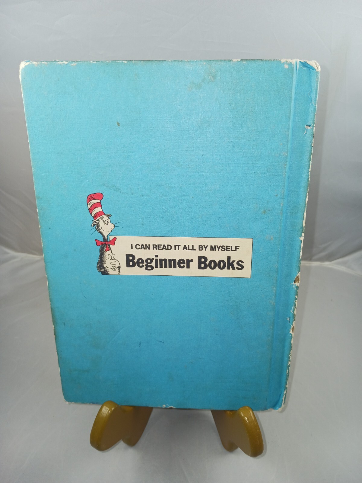 The Cat In the Hat By Dr. Suess