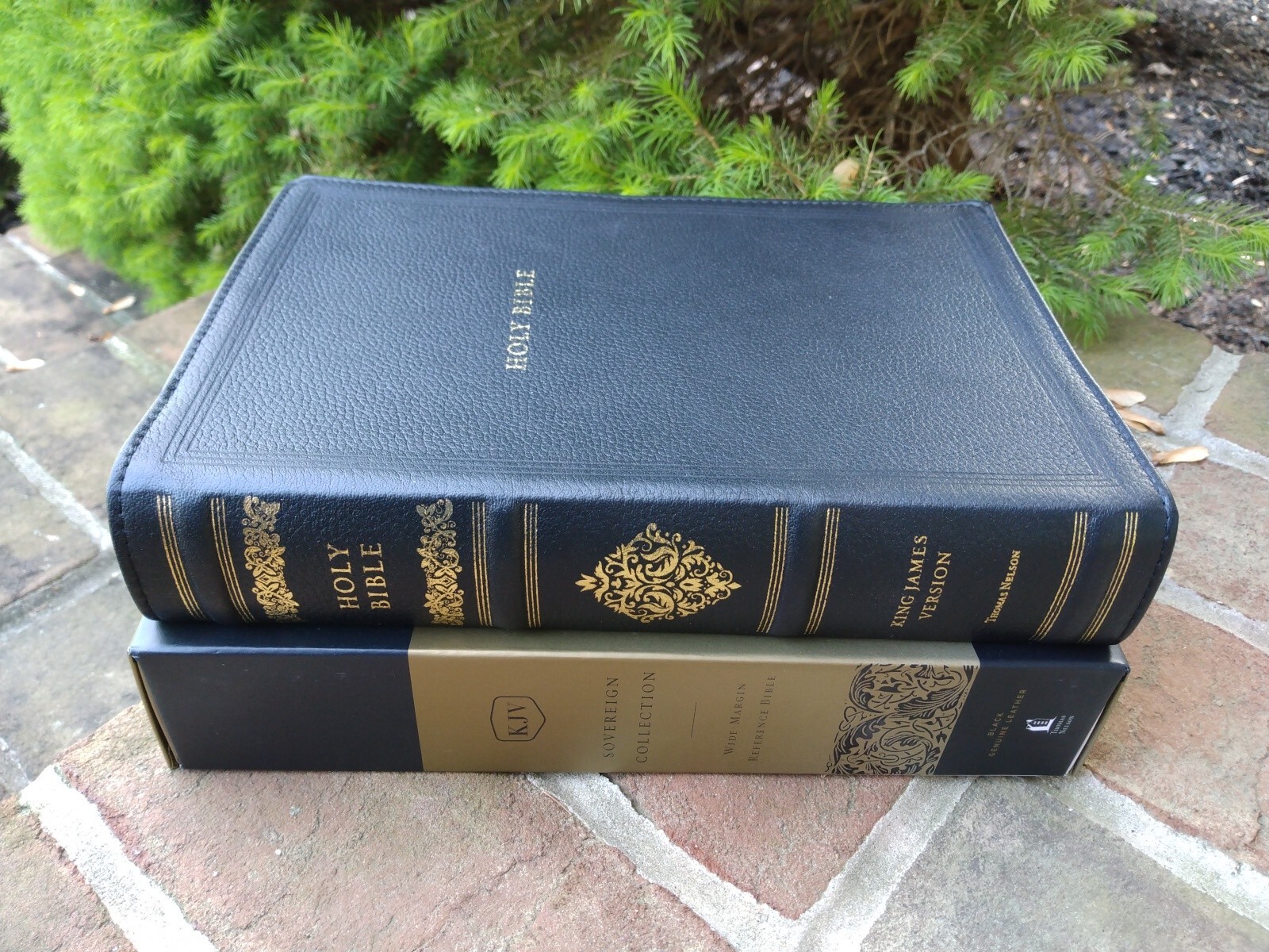 Kjv, Wide-Margin Reference Bible, Sovereign Collection, Genuine Leather, Black,