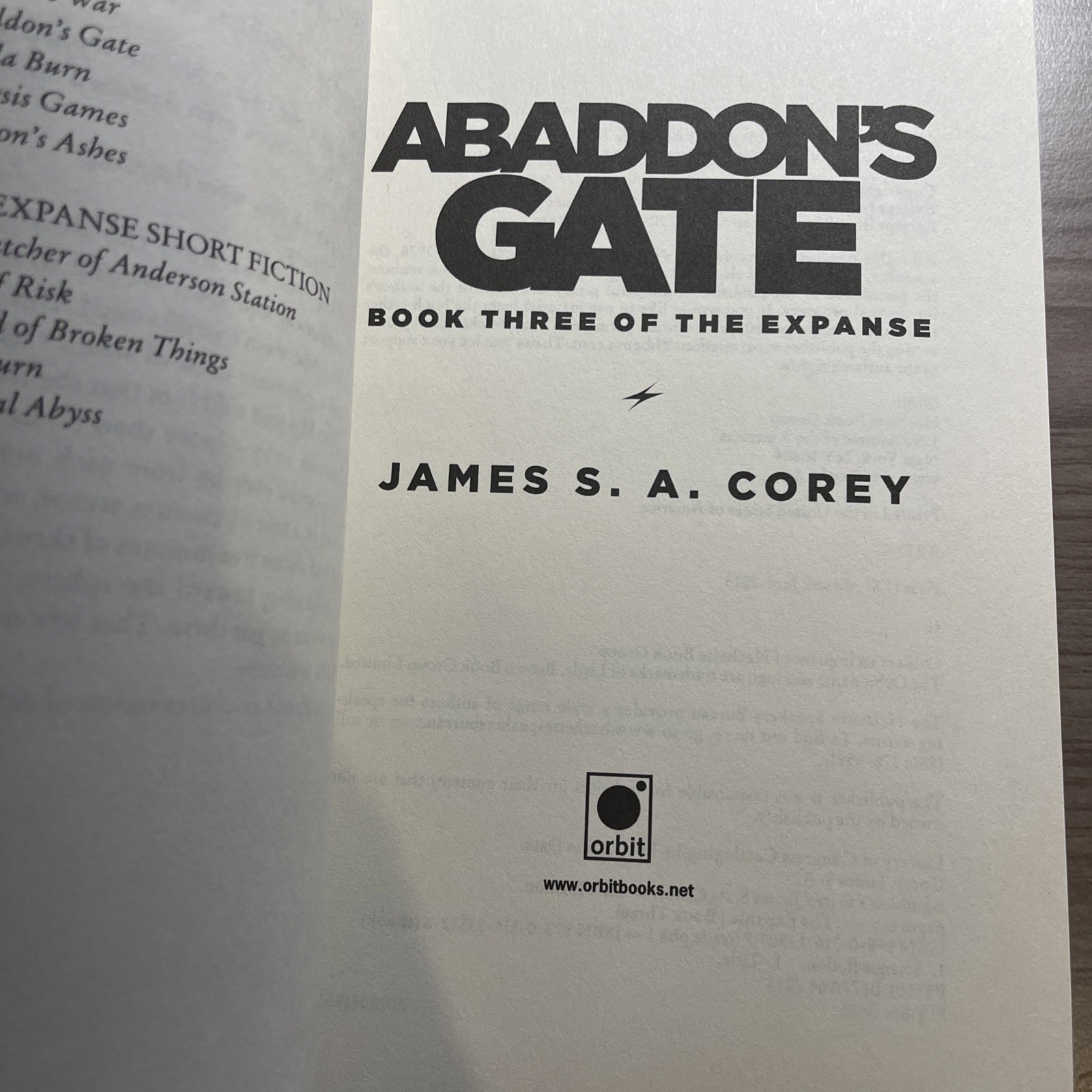 The Expanse Boxed Set: Leviathan Wakes, Caliban&rsquo;s War and Abaddon&rsquo;s Gate