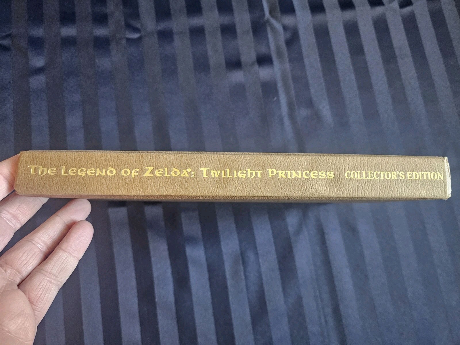 The Legend of Zelda: Twilight Princess Collector&rsquo;s Edition Guide Book With Map