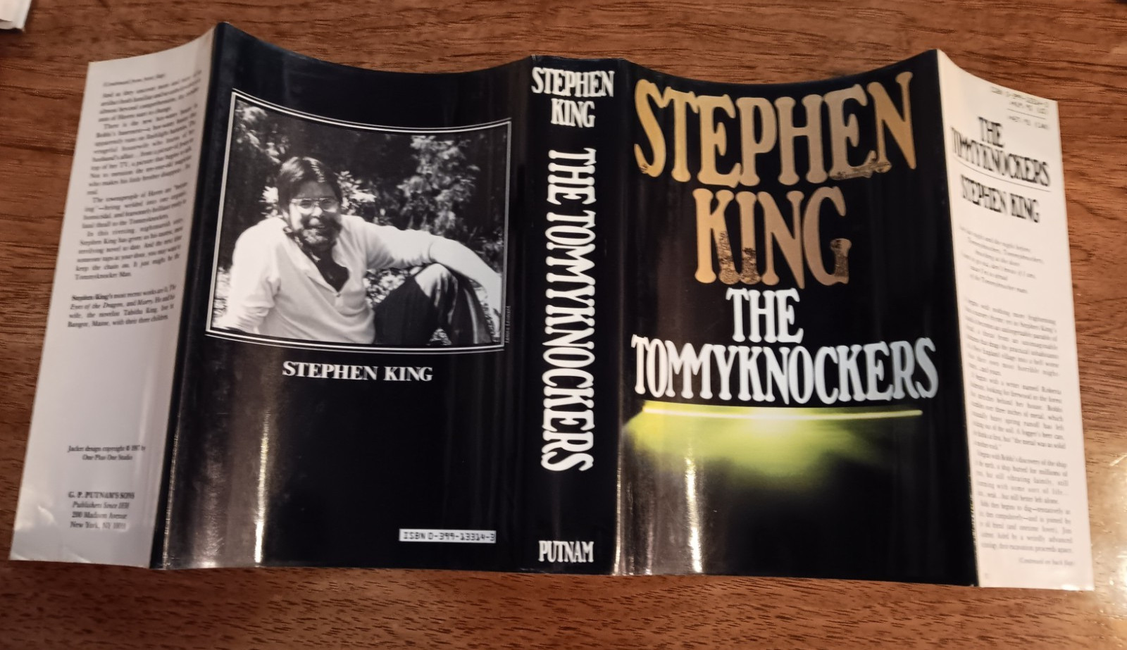 The Tommyknockers by Stephen King 1987 HCDJ1 st Edition 1st Print Gold State