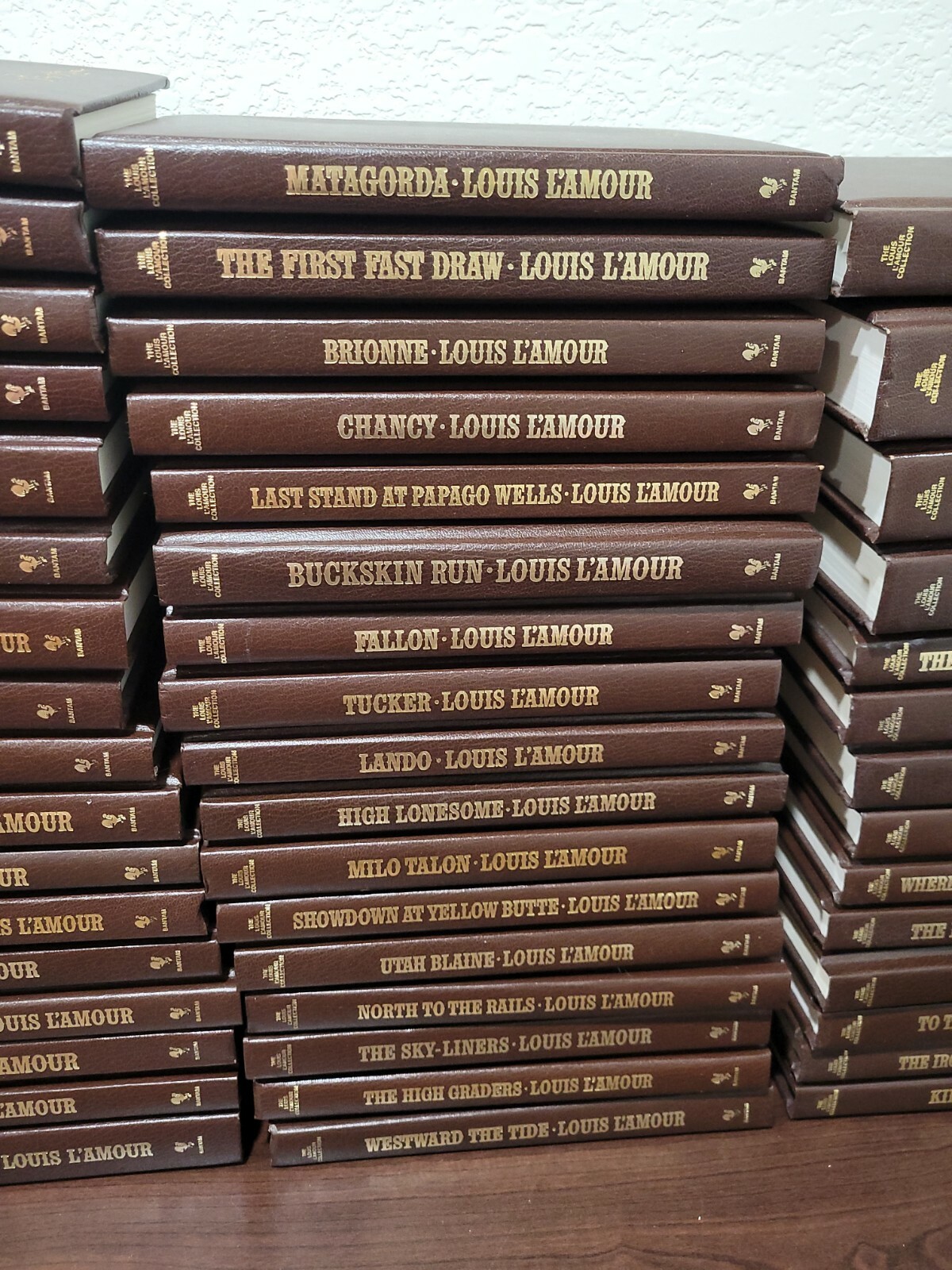 LOUIS L&rsquo;AMOUR LEATHERETTE BOOKS *You choose from drop down *updated titles 9/11