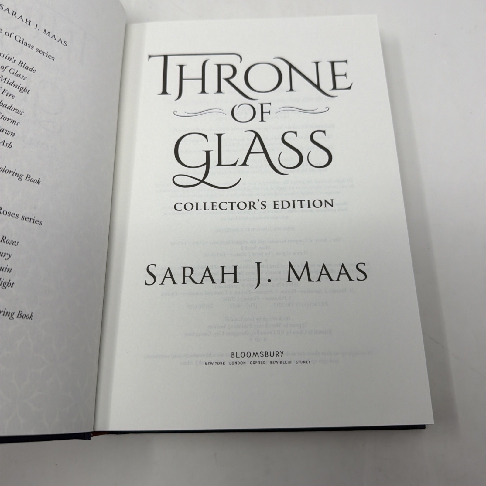 Throne of Glass Collector&rsquo; Edition Sarah J Maas Slipcover Hardcover Book