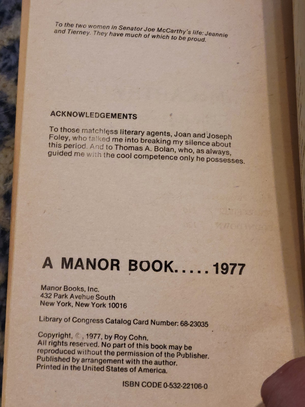 McCarthy: The Answer to « Tail Gunner Joe » by Roy Cohn (1977) Manor Books Vintage