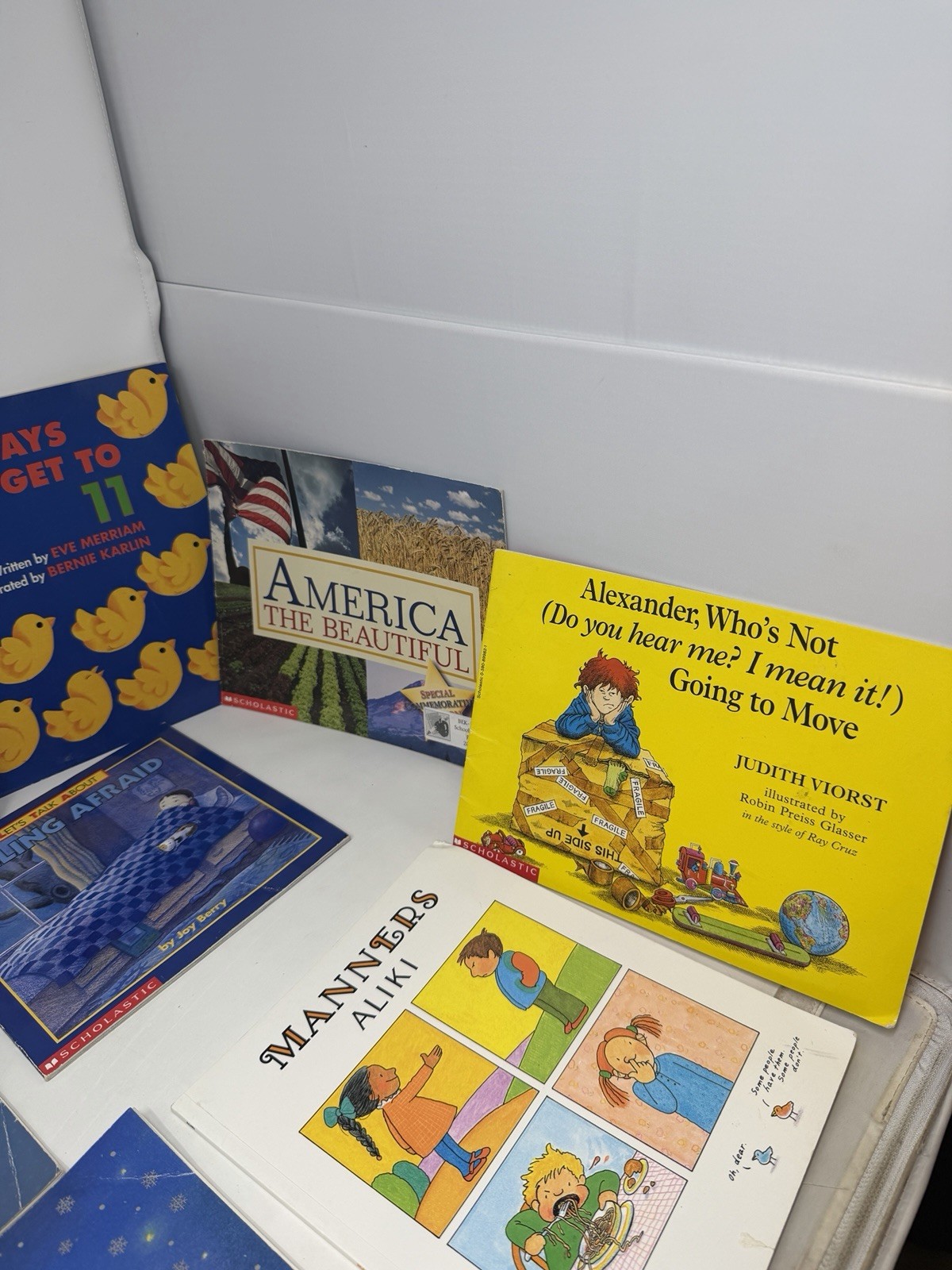 Children&rsquo;s Scholastic Picture Books Kids Paperback Storybook Storytime Lot of 12