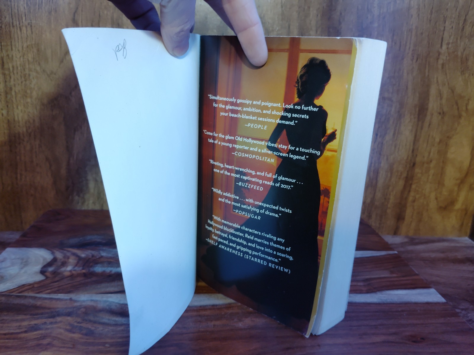 The Seven Husbands of Evelyn Hugo Taylor Jenkins Reid Paperback NYT Bestseller