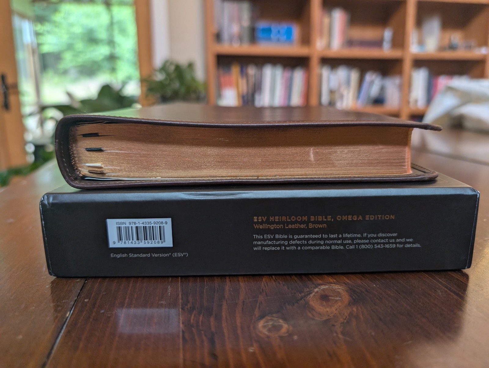 Crossway, ESV Heirloom Bible, Omega Edition, Wellington Leather, Out of Print
