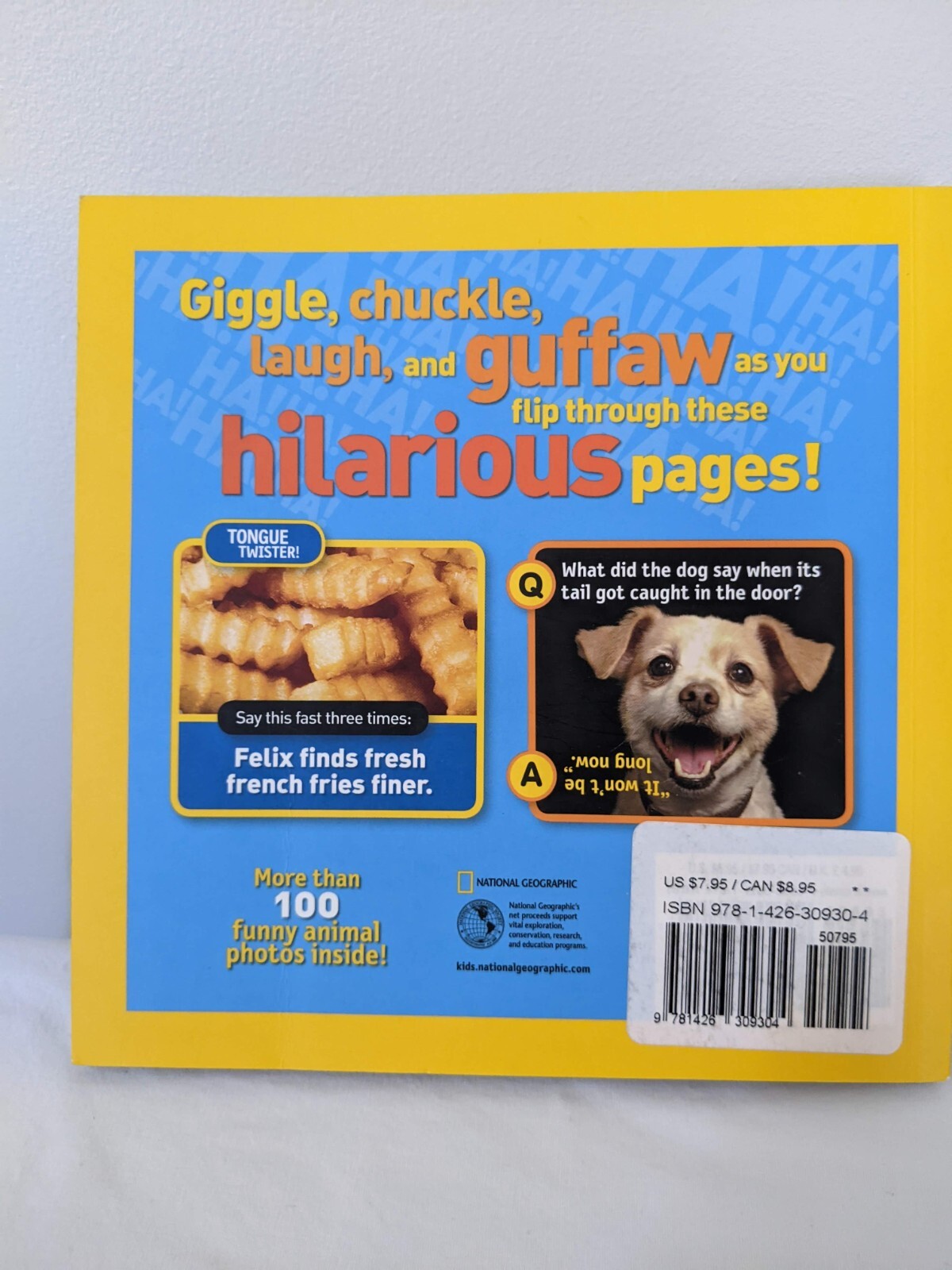 Just Joking: 300 hilarious jokes & riddles by National Geographic Kids
