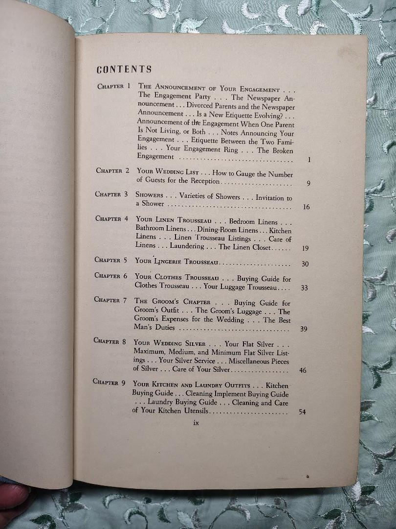 « Wedding Etiquette Complete » by Marguerite Bentley