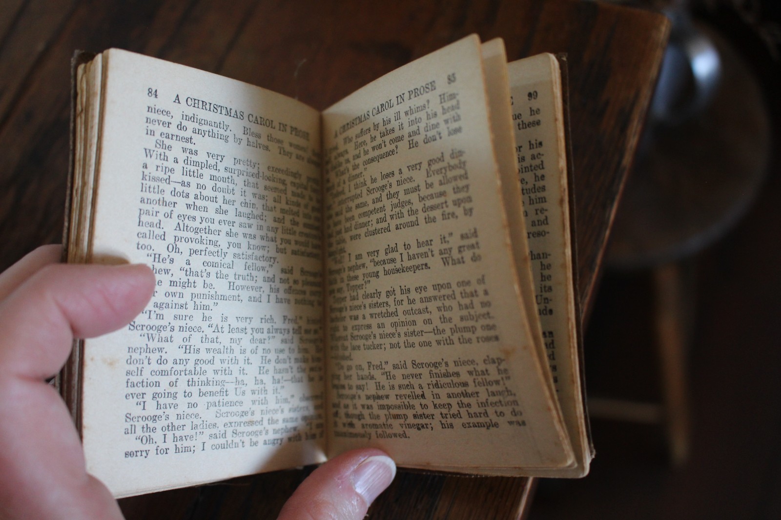 Little Leather Library – A CHRISTMAS CAROL Charles Dickens Antique Book 1920&rsquo;s