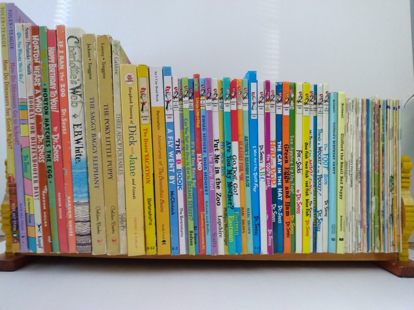 Lot of 67 Children&rsquo;s Books * Dr. Seuss * Bright and Early * Beginner * Golden