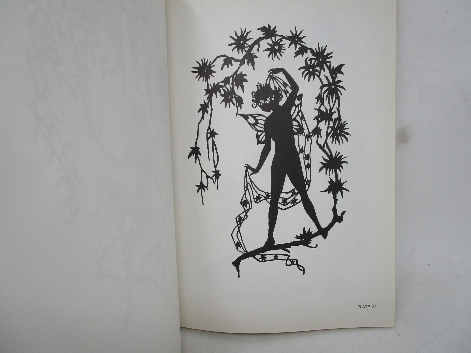3 Volumes SILHOUETTES History and Dictionary 1920&rsquo;s designs.