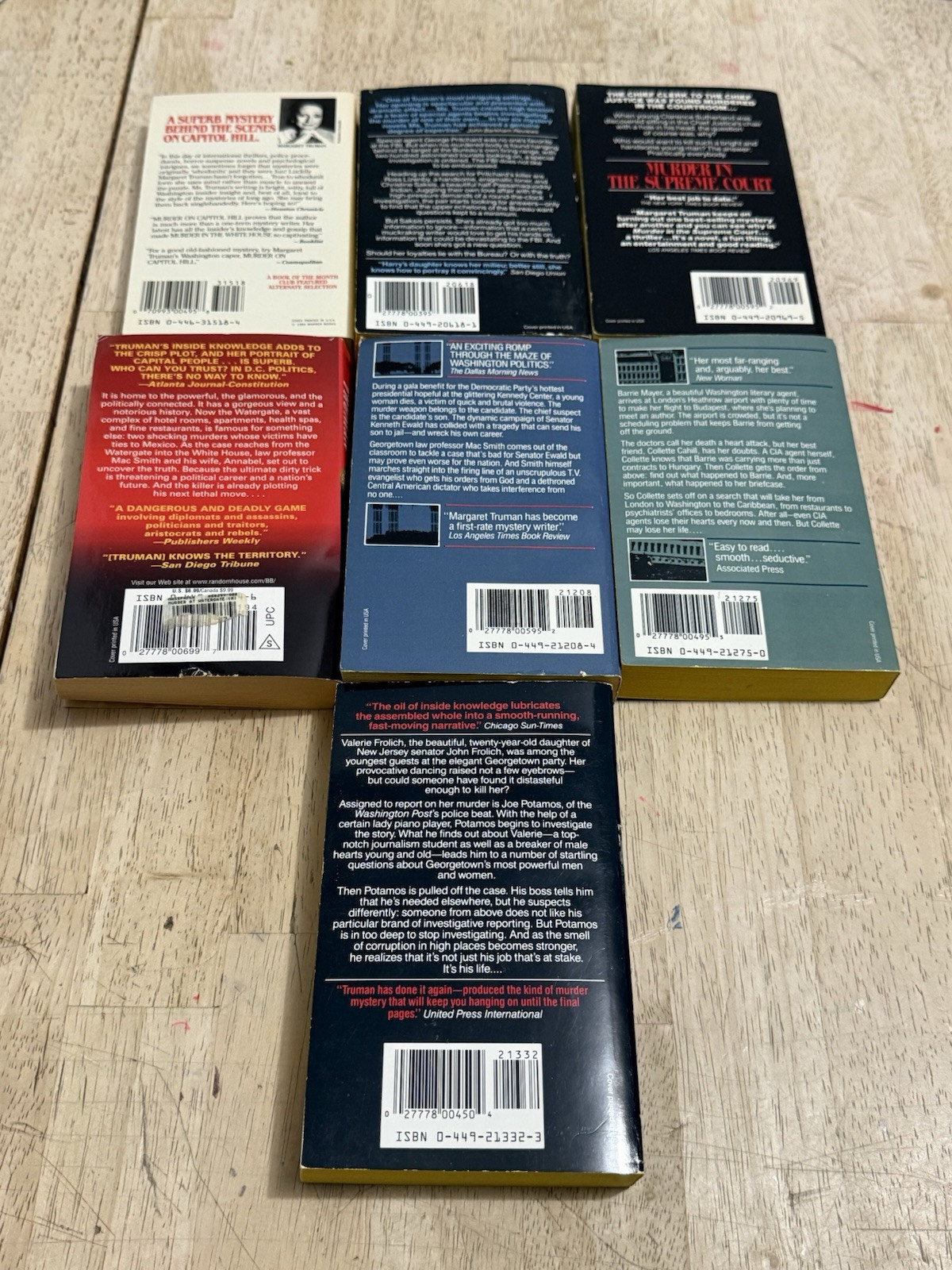 Margaret Truman Lot of 7 « Murder At/In/On » Novels Paperback Books Good Condition