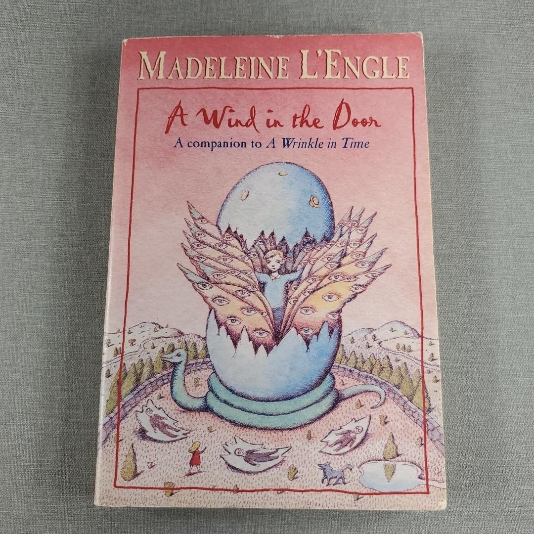 MADELEINE L&rsquo;ENGLE 6 Paperback Book Lot~ Wrinkle ~ Waters ~ Wind ~ Swiftly ~ Moon