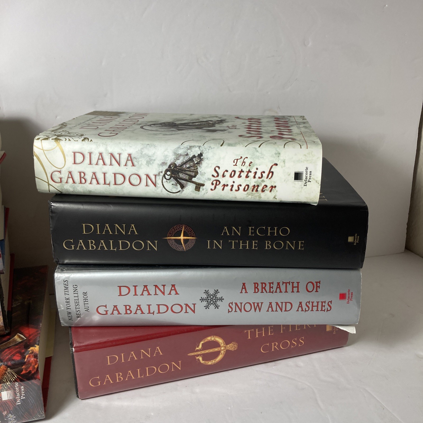 A Diana Gabaldon Hardcover Outlander Series Seven Book Set Books 1-7 SIGNED READ