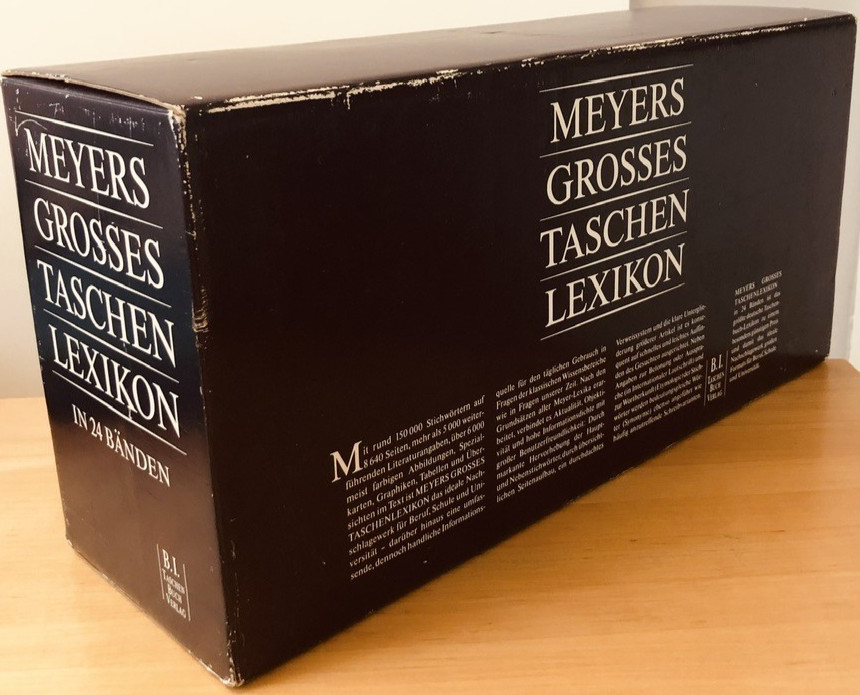 Meyer&rsquo;s Comprehensive Pocket Encyclopedia, 24 pb 3rd ed. Taschenbuch Verlag 1990