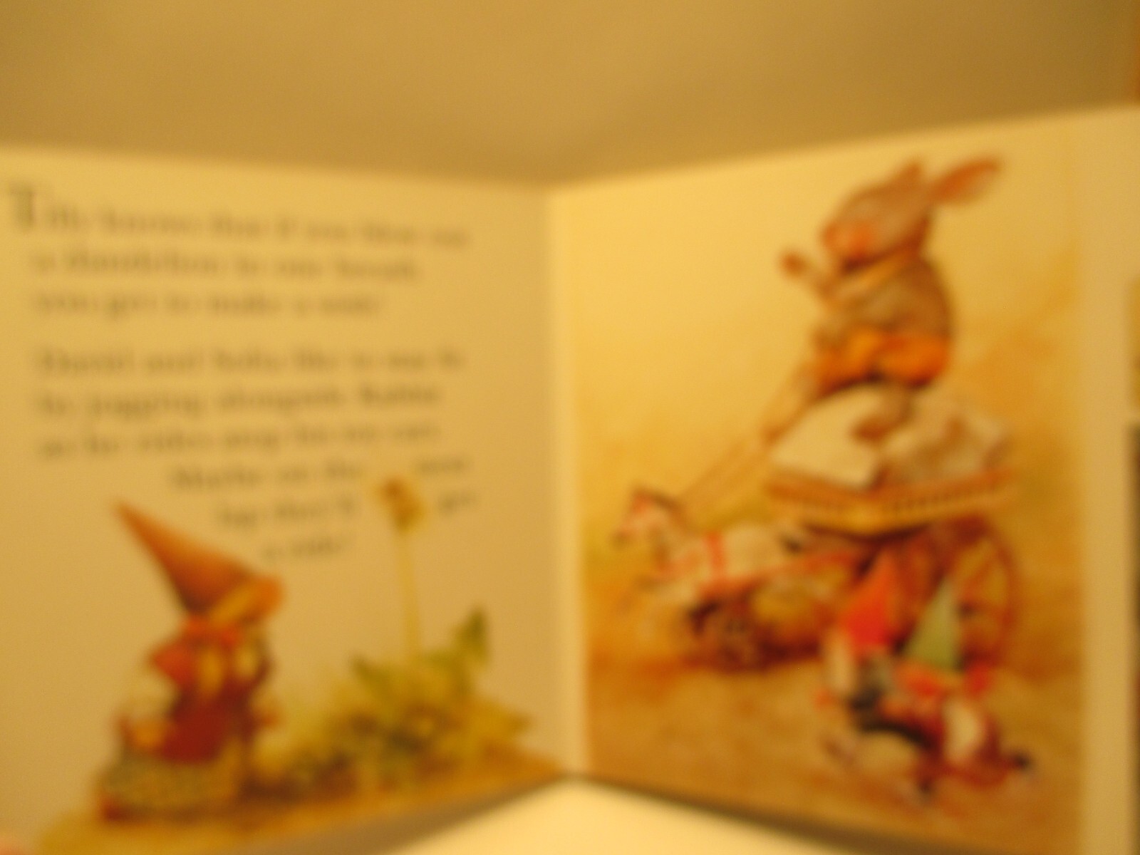 children&rsquo;s board book GNOME PLAYTIME by RIEN POORTVLIET 1997 Kabouter Netherland