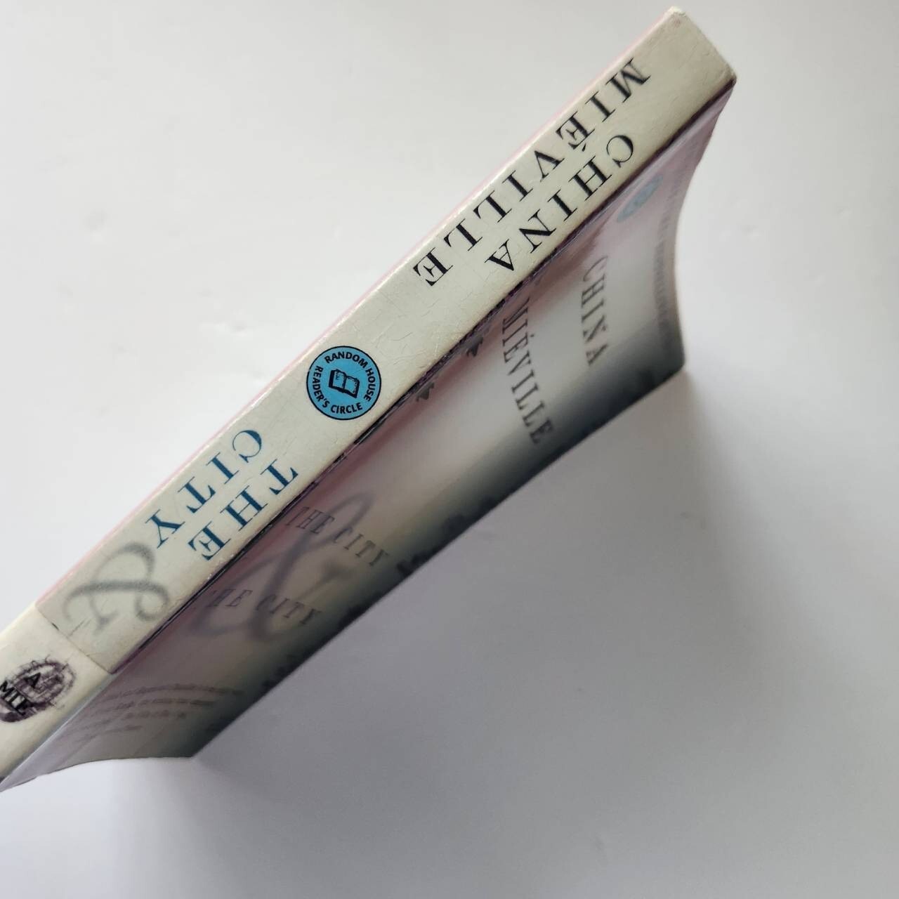 China Miéville « The City & The City » Paperback Book