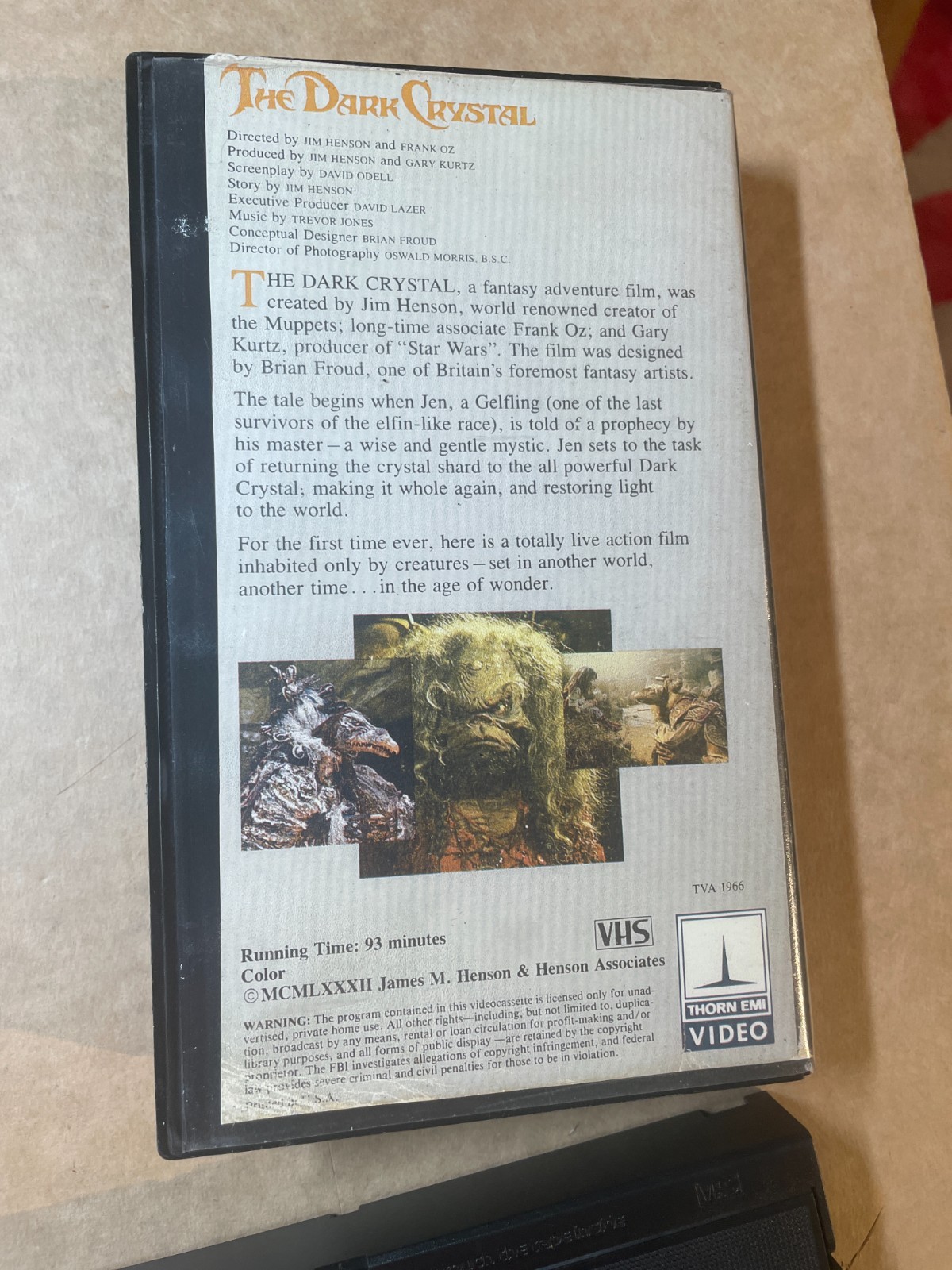Vintage 1982 The Tale of The Dark Crystal Book & VHS Tape TESTED