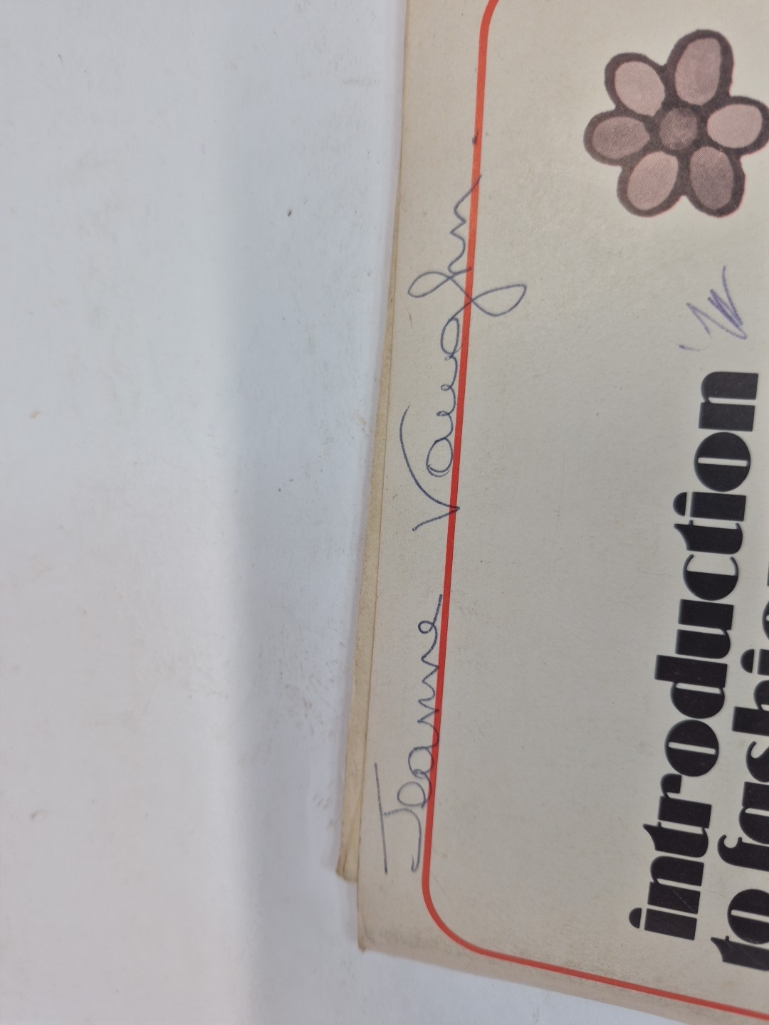 Introduction to Fashion Dressmaking by Singer Student&rsquo;s Book I (1971) 80 Pages