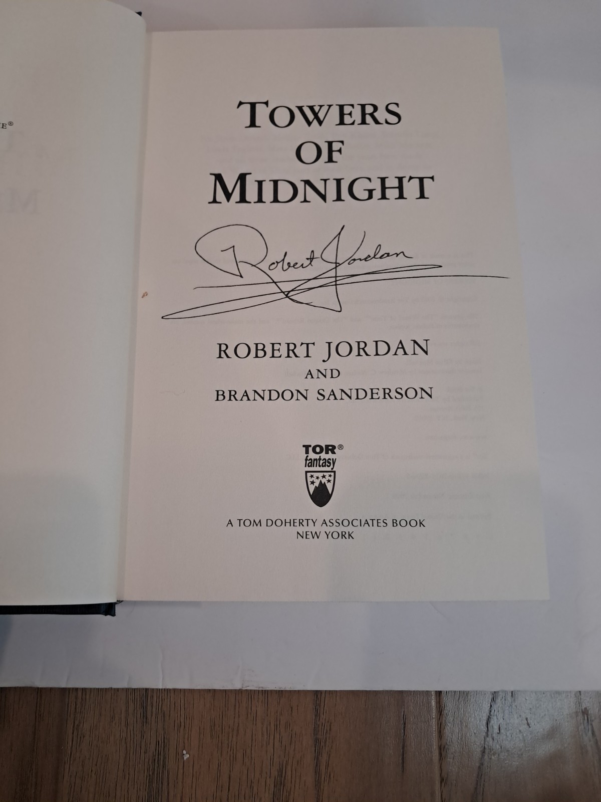 &lsquo;Auto Signed&rsquo; Wheel of Time: Towers of Midnight by Robert Jordan J