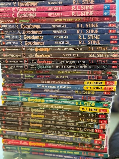 GOOSEBUMPS Give yourself SERIES PAPERBACK ( 1 TO 42 ) REPRINT (CHOOSE ANY ONE)