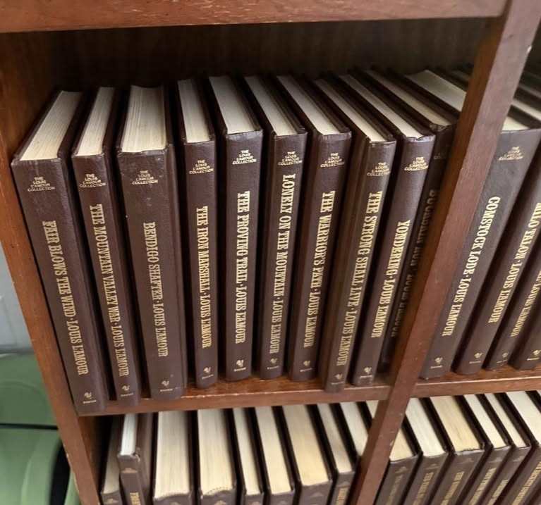 Louis L&rsquo;amour LEATHERETTE Books – YOU PICK TITLES – Buy 4+, Save 15%