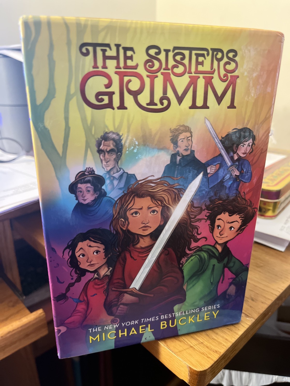 The Sisters Grimm Box Set Michael Buckley Books 1-9 w/Journal ~ MINT condition