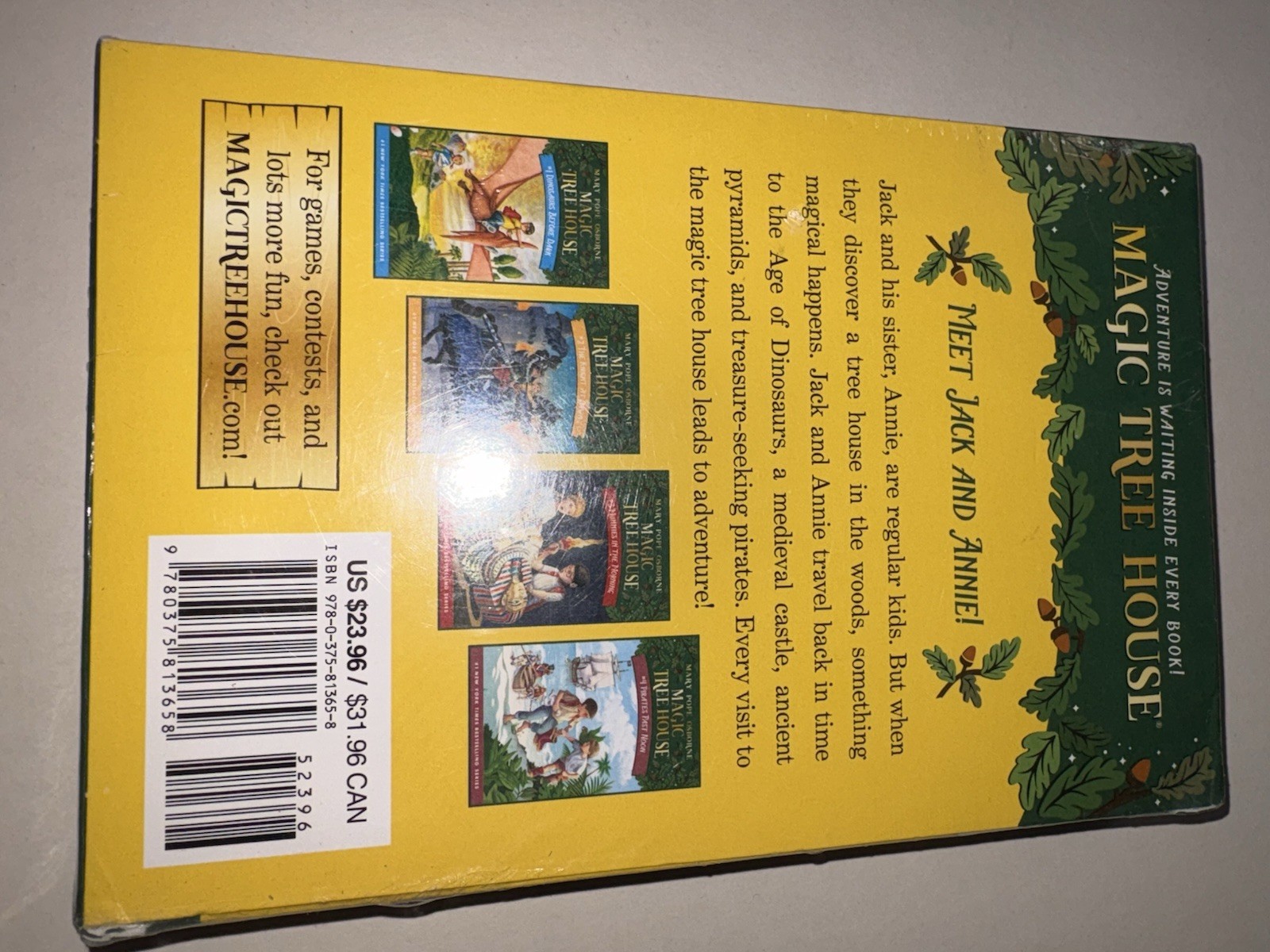 Magic Tree House Boxed Set, Books 1-4: Dinosaurs Before Dark, The Knight at Dawn