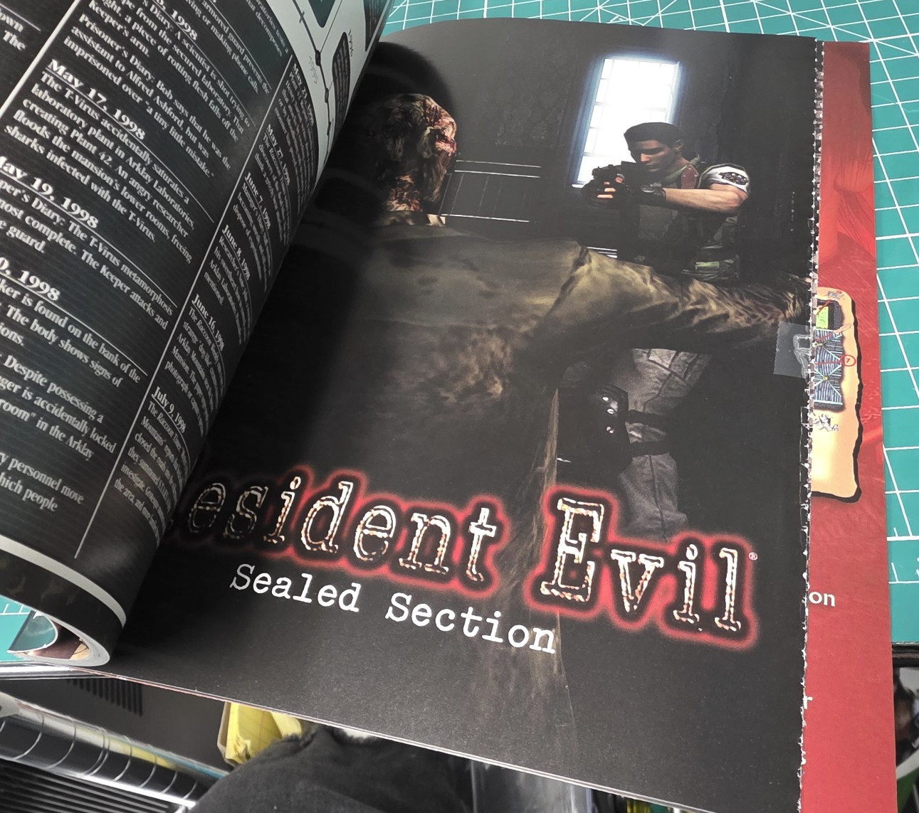 Resident Evil Prima&rsquo;s Official Strategy Guide Nintendo GAMECUBE w/POSTER – RARE!